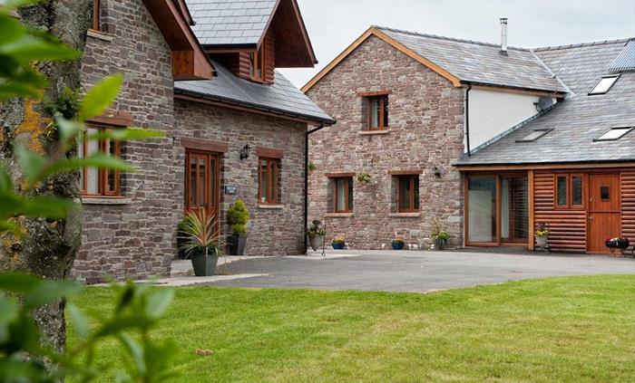 Crai Valley Eco Lodges